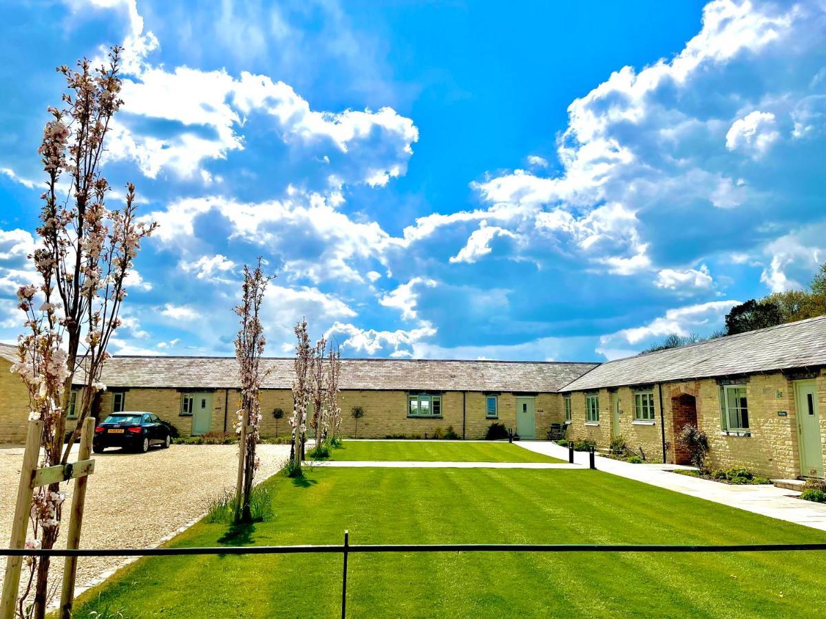 Briary Cottages at Iletts Farm Brackley  Exteriör bild