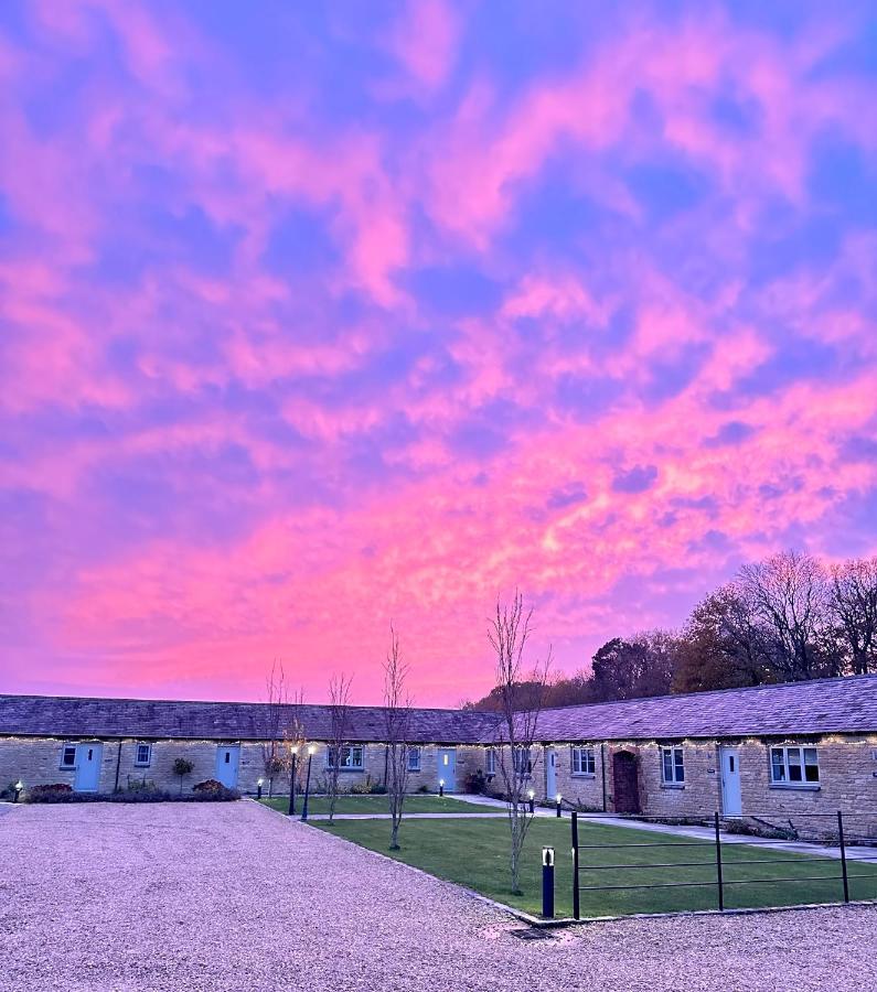 Briary Cottages at Iletts Farm Brackley  Exteriör bild